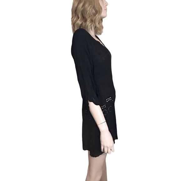 JOHNNY WAS Tunic Black Laser Cut Eyelet Lace Embroidery ΒΎ sleeve V-neck Sz S-M - Picture 8 of 16